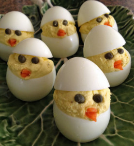 deviled-easter-egg-chicks